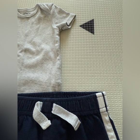 Carter’s|Baby gender neutral cute outfit,joggers & short sleeve stripe knit top• - Picture 3 of 5